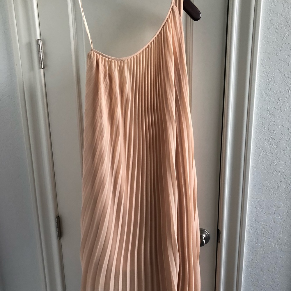 One shoulder pleated dress